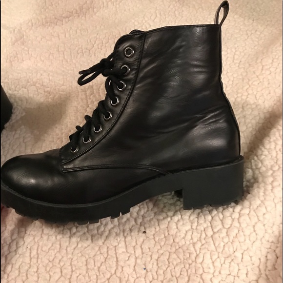 Urban outfitters booties - Picture 3 of 4